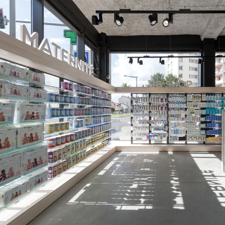 Pharmacie moderne intérieur