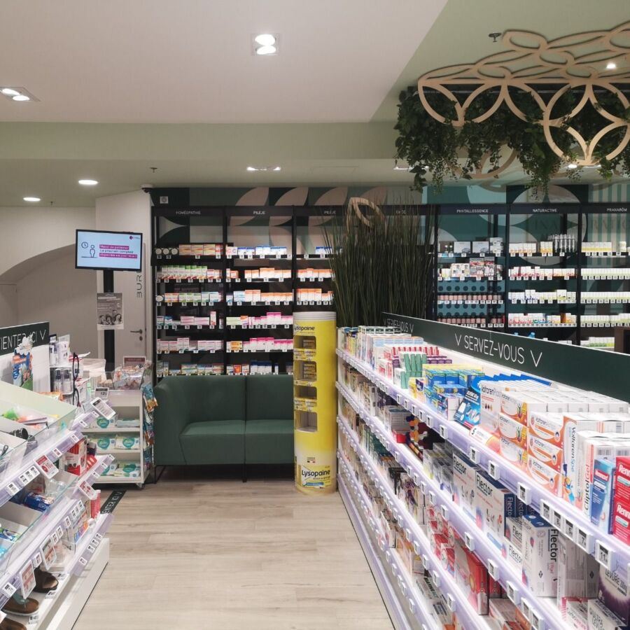 Pharmacie de nuit lumineuse