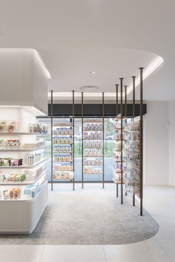 Pharmacie moderne intérieur